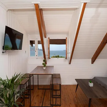 Giorgos House Attic Apartment Gialova Exterior photo