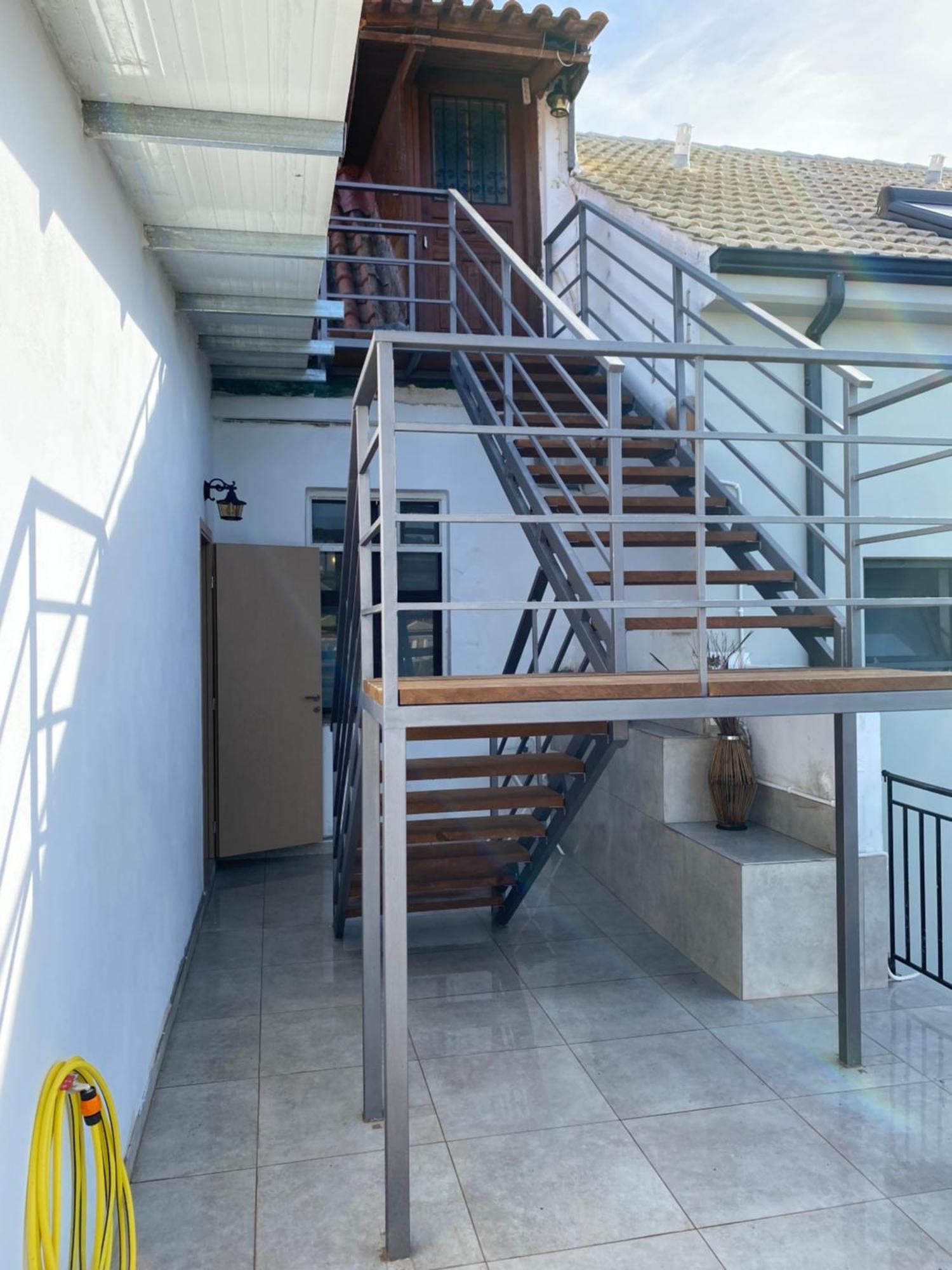 Giorgos House Attic Appartamento